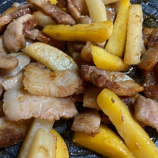 サムギョプサル鍋で《ポテト＆バラ肉炒め》